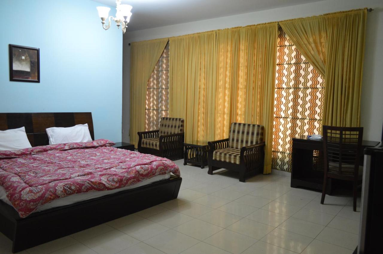 Tourist Hub Islamabad Bed & Breakfast Luaran gambar