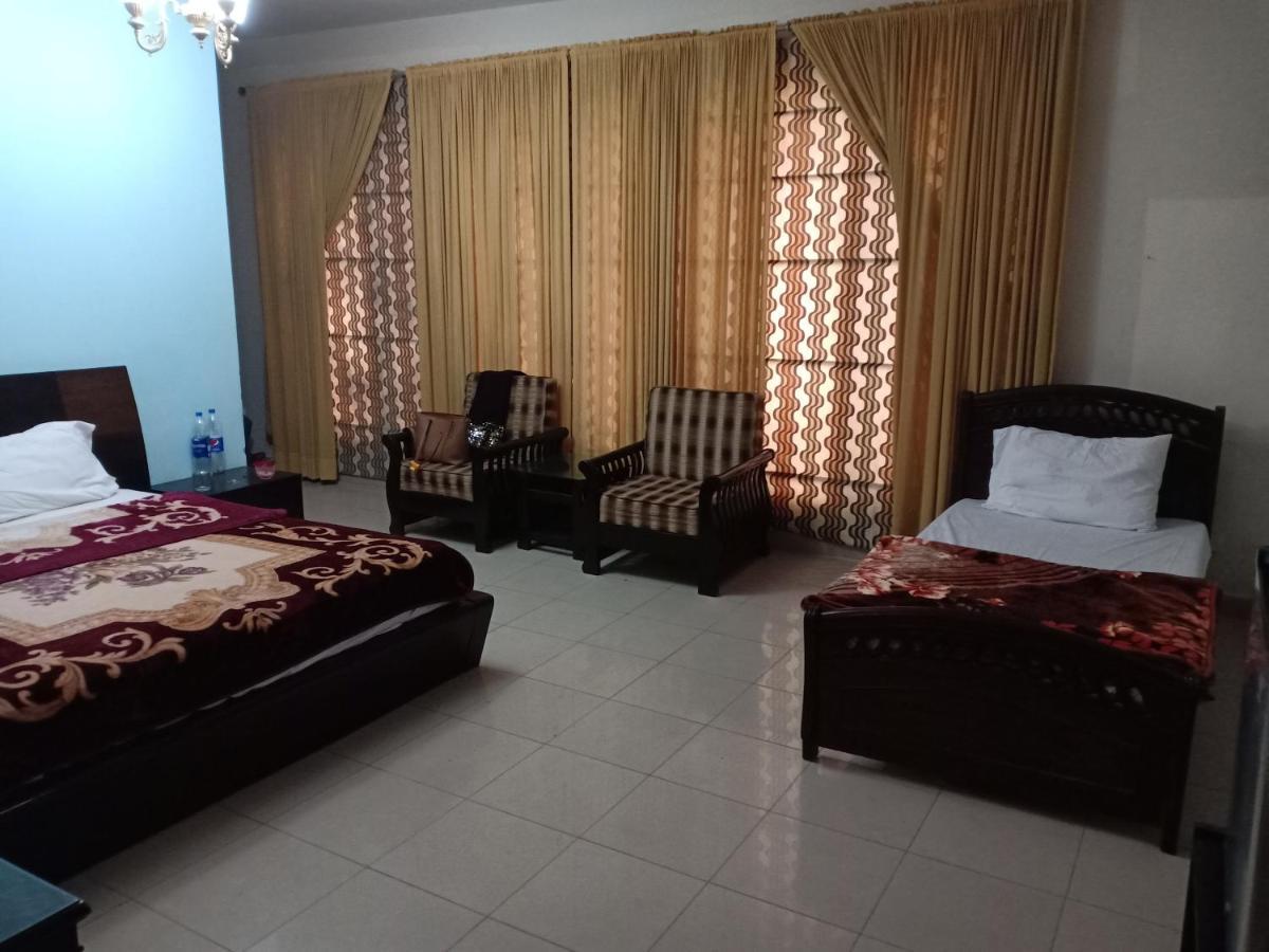 Tourist Hub Islamabad Bed & Breakfast Luaran gambar