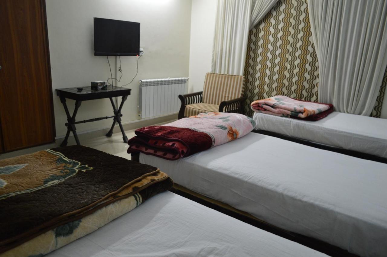Tourist Hub Islamabad Bed & Breakfast Luaran gambar