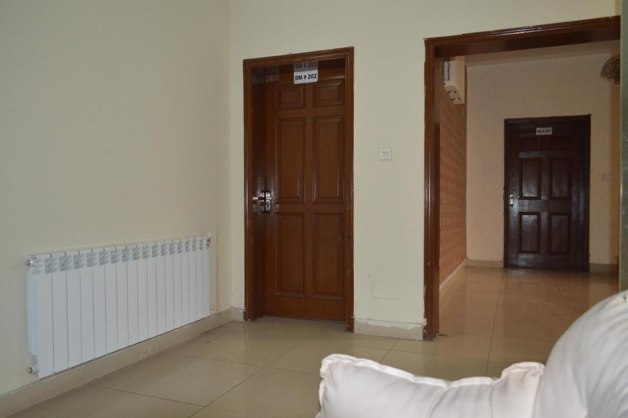 Tourist Hub Islamabad Bed & Breakfast Luaran gambar