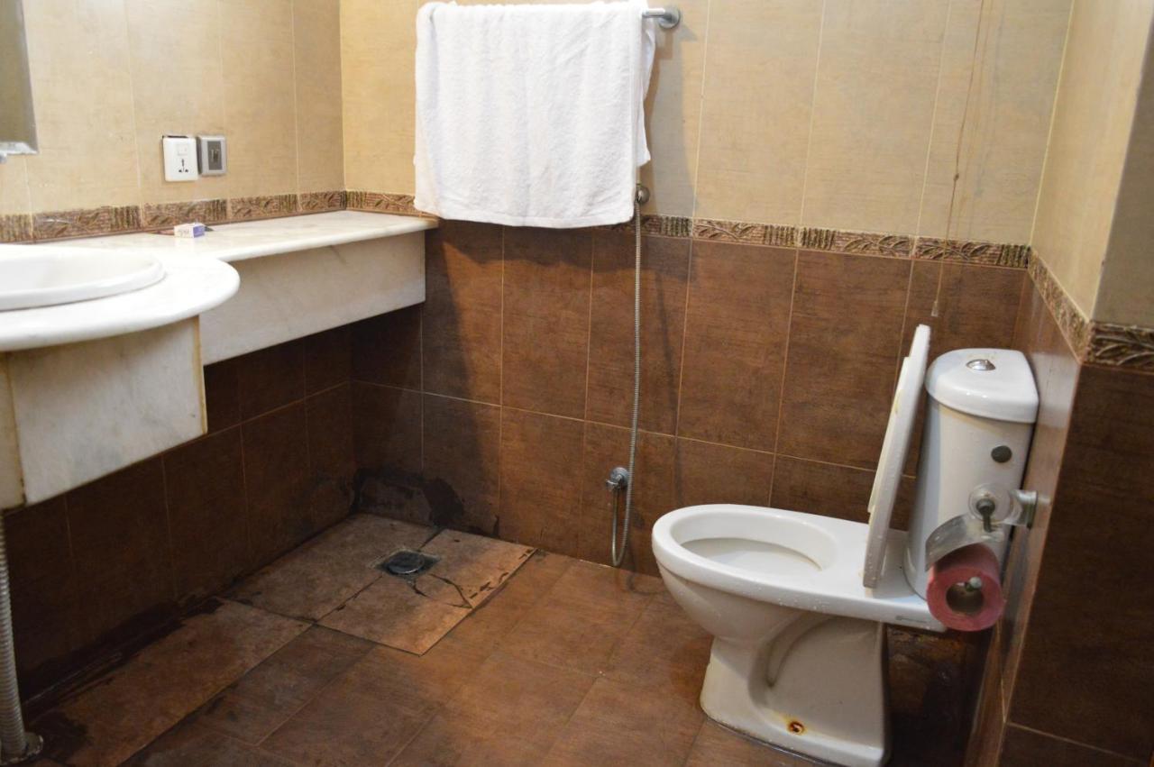 Tourist Hub Islamabad Bed & Breakfast Luaran gambar