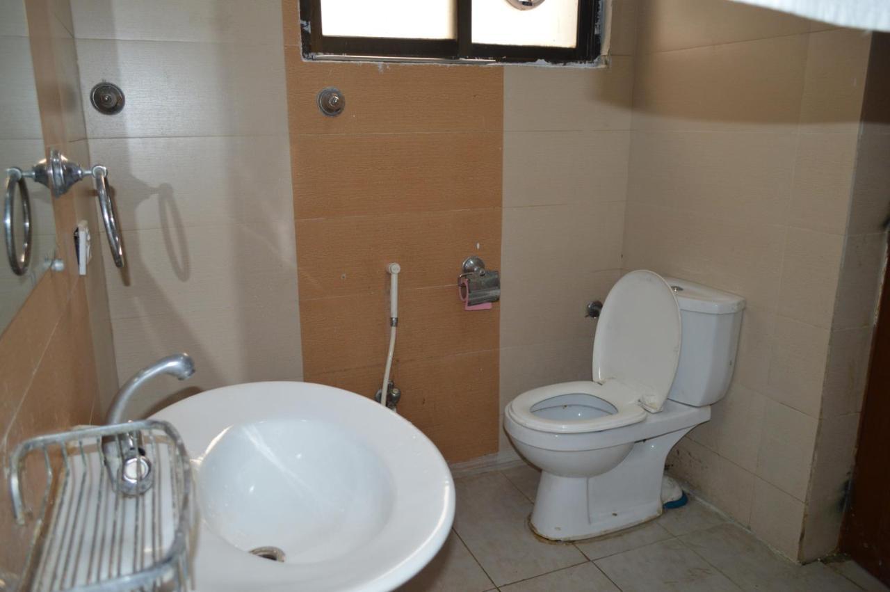 Tourist Hub Islamabad Bed & Breakfast Luaran gambar
