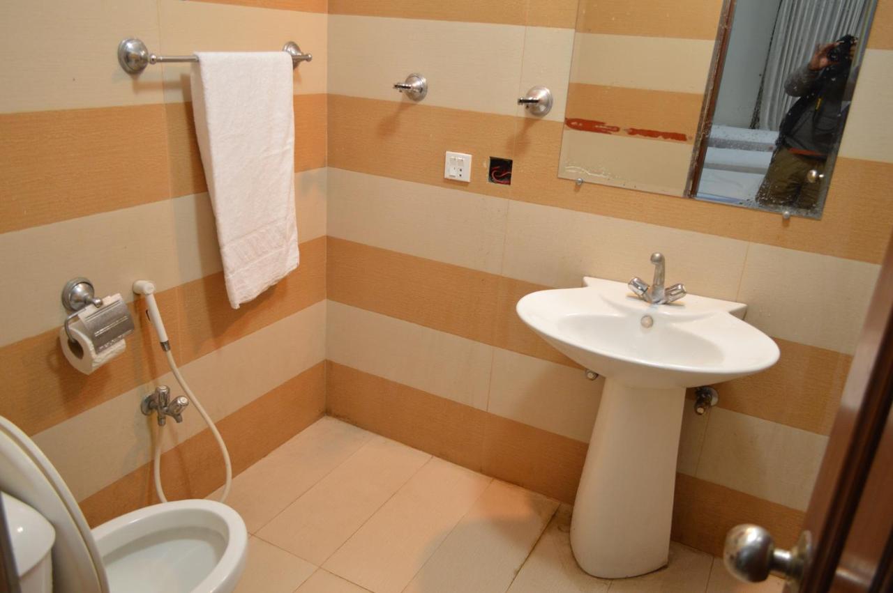 Tourist Hub Islamabad Bed & Breakfast Luaran gambar